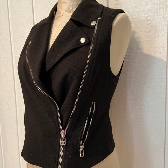 Aritzia Wilfred Black Moto Vest - Picture 3 of 5